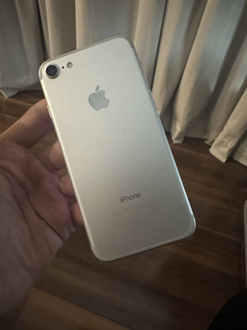 Apple iPhone 7 PTA approved 1