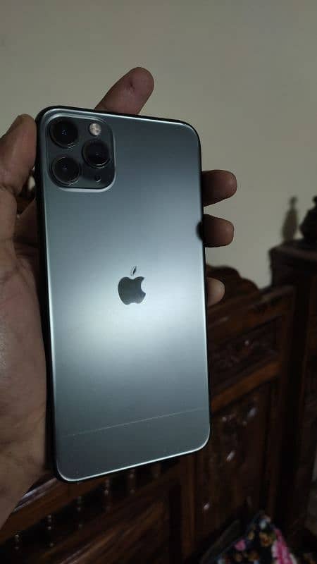 iphone 11pro max 100% original 4