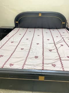 double bed with side tables and dressing - 0,3,0,1,7,1,0,4,4,0,0