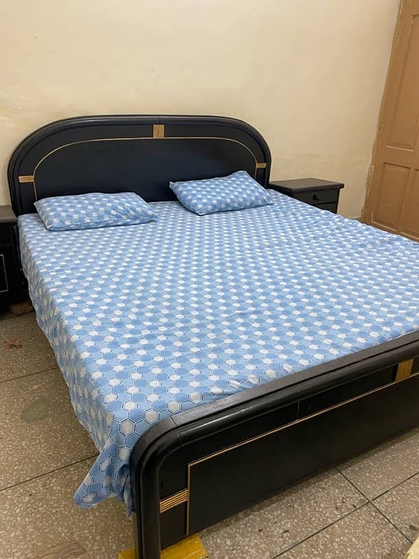 double bed with side tables and dressing - 0,3,0,1,7,1,0,4,4,0,0 1