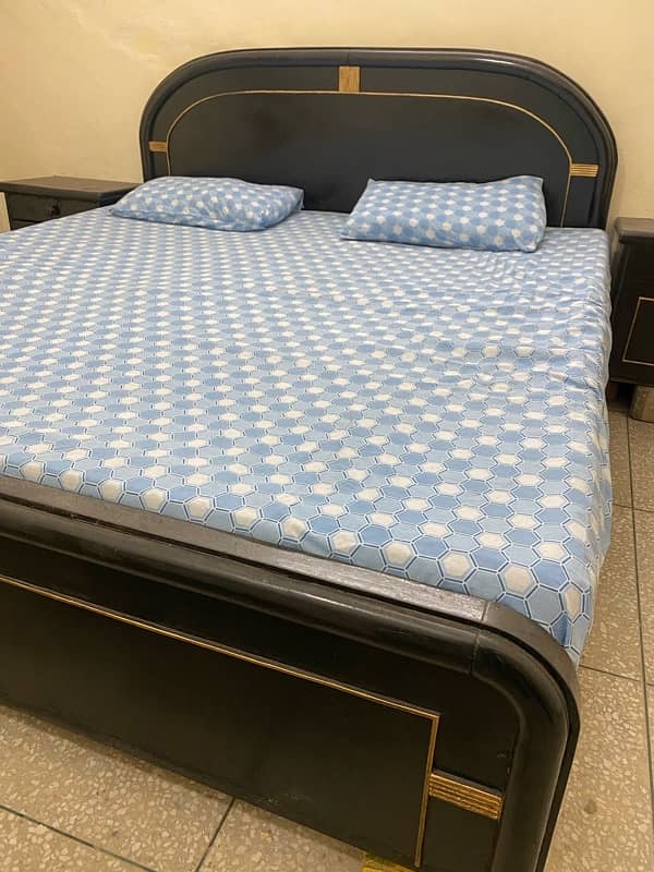 double bed with side tables and dressing - 0,3,0,1,7,1,0,4,4,0,0 4