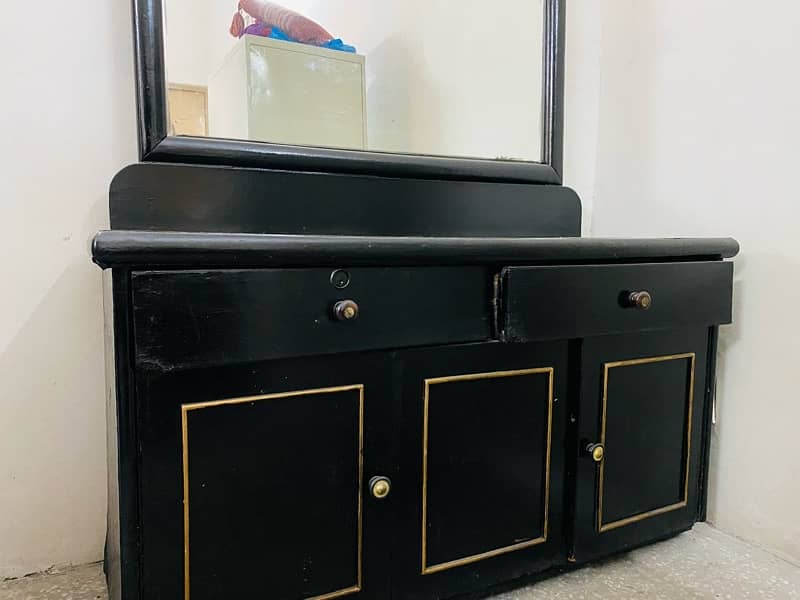 double bed with side tables and dressing - 0,3,0,1,7,1,0,4,4,0,0 7