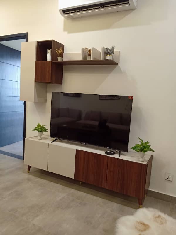 2 BHK furnished Luxurious apartment daily basis and weekly available 1