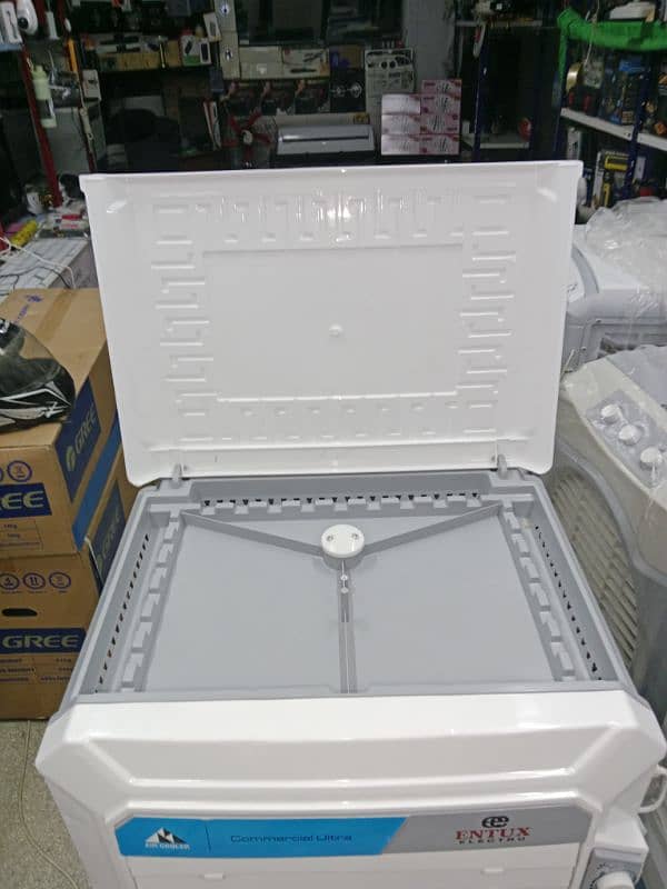 Ice box cooler available 7