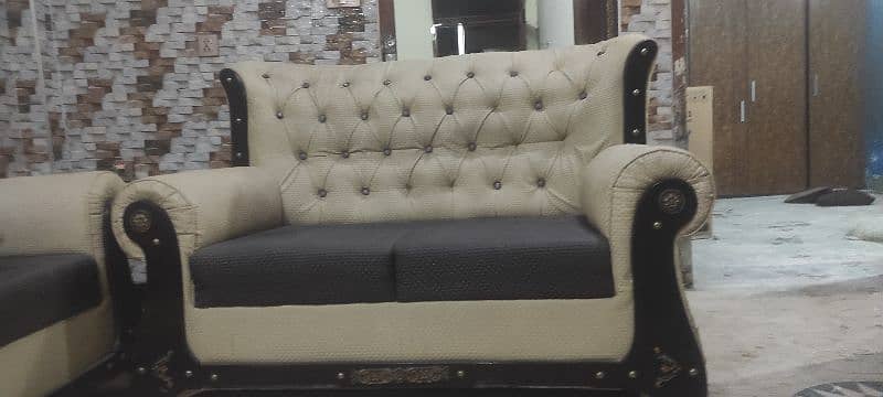 Lush Condition Sofa Set of 6 2