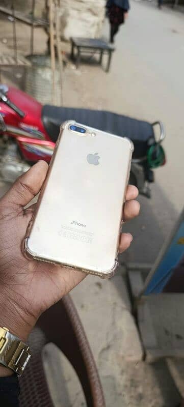 i phone 7 plus 0