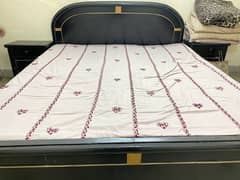 Double bed with dressing table and side tables - 0,3,0,1,7,1,0,4,4,0,0