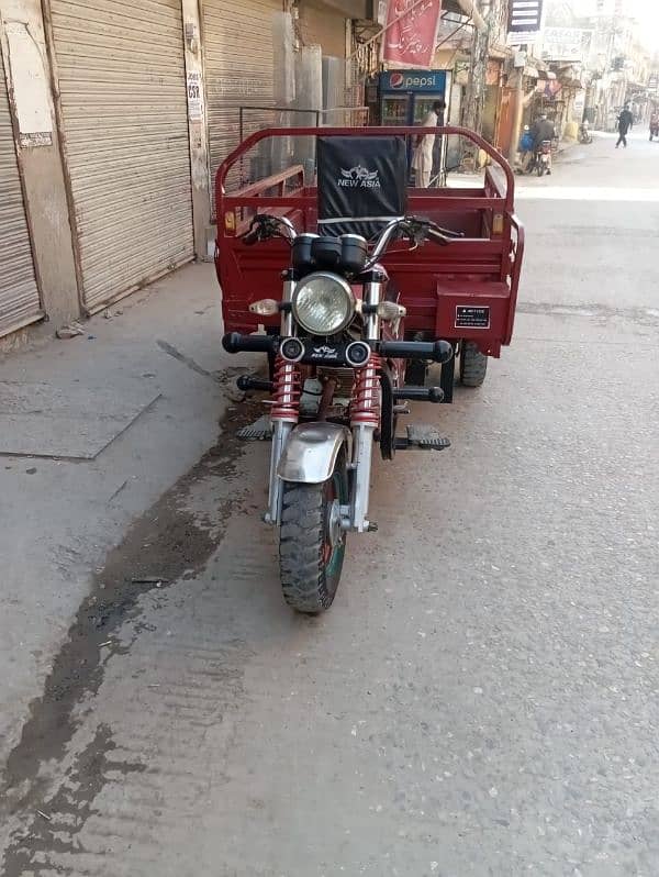 I am selling my NEW ASIA LOADER RICKSHAW 150CC 2