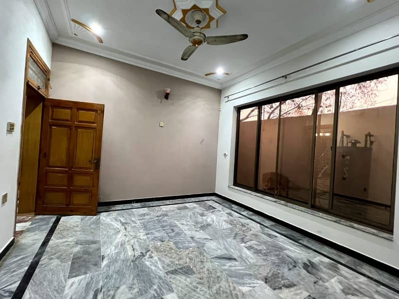 Prime Location Lower Portion For rent Situated In Warsak Road 13