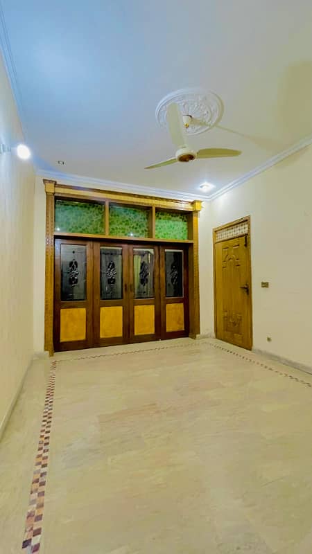 Elegant 6.5 Marla Lower Portion for Rent in Pak Arab Housing Society, Block E 0