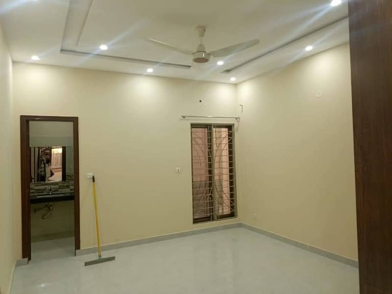 10 Marla New 3bed Upper Portion In Tariq Garden Near Wapda Town 2