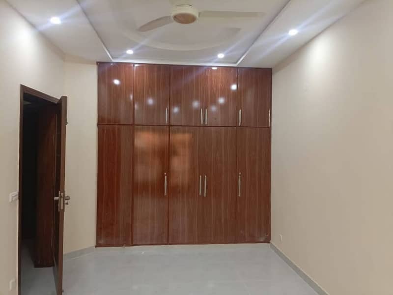 10 Marla New 3bed Upper Portion In Tariq Garden Near Wapda Town 11