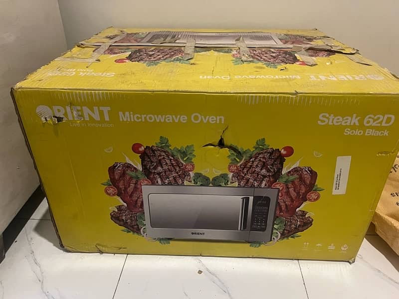 Selling my new microwave 2