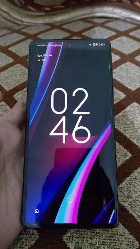 Motorola edge 30 Pro 6