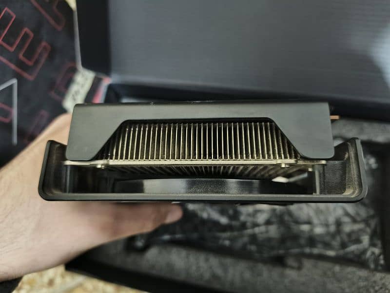 xfx Rx 6600xt with box 2