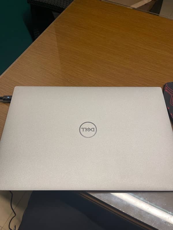 Dell xps 9500 1