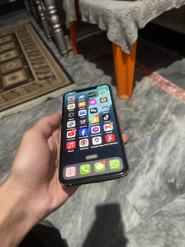 iphone xsmax pta approved excellent condition 1