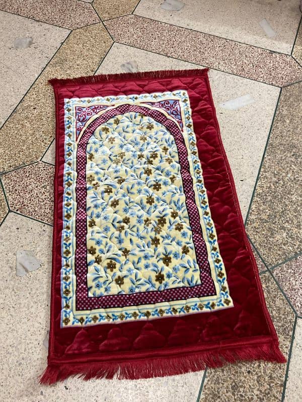 PREMIUM QUILTED PRAYER MATs 2