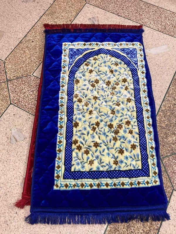 PREMIUM QUILTED PRAYER MATs 3