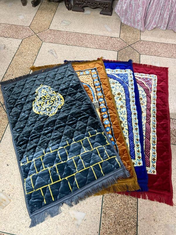 PREMIUM QUILTED PRAYER MATs 4