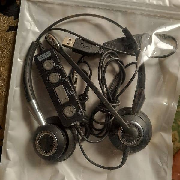 calling head phones. jabra. comp. 0