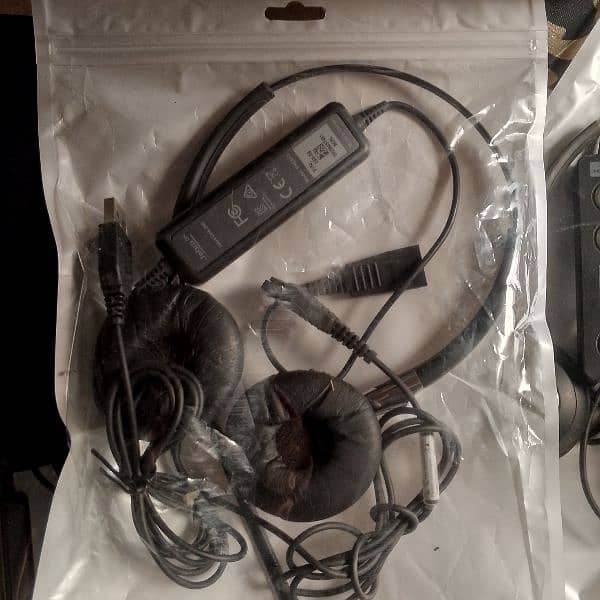 calling head phones. jabra. comp. 2