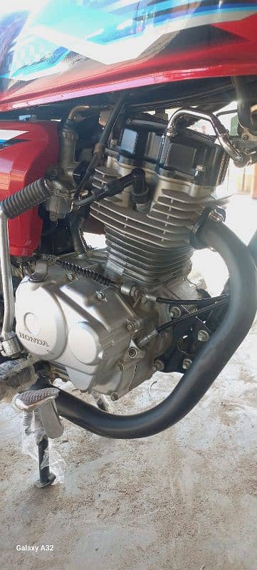 Honda 125 2024 10