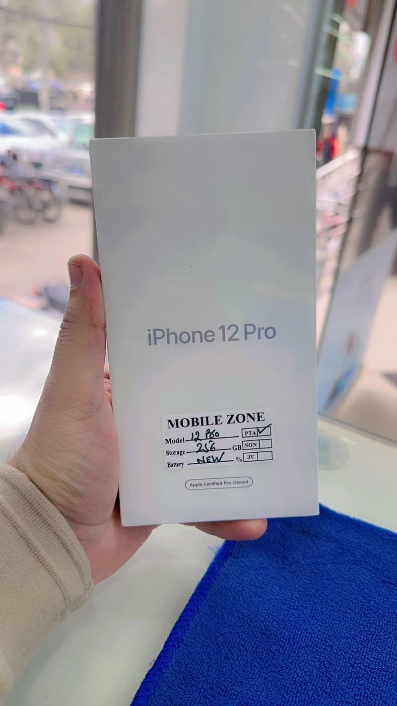 Apple iPhone 12 Pro 0