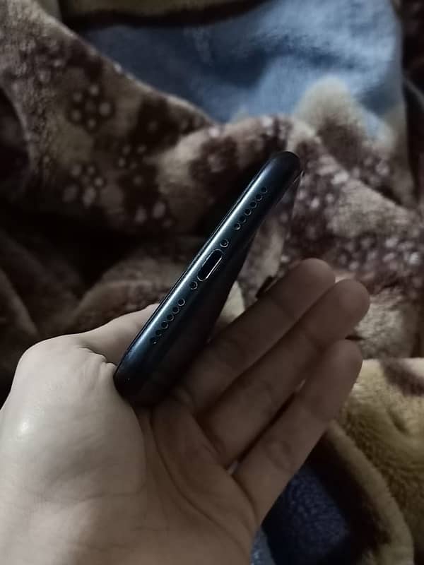 iPhone Xr 64gb non pta 7