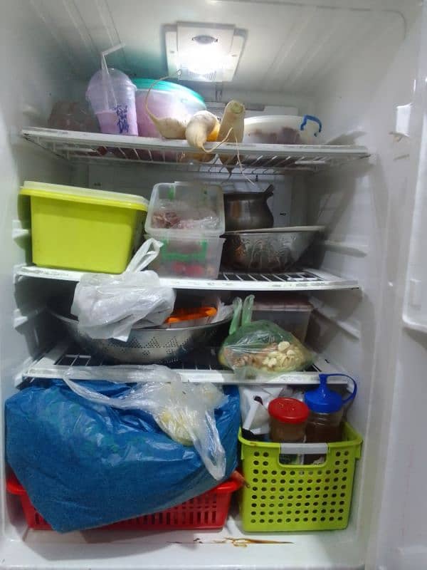 Used Fridge in Good Condition 1