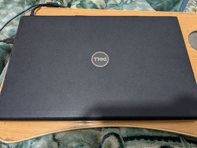 Dell M6800 Laptop – Powerful Gaming & Graphics Performance! 1