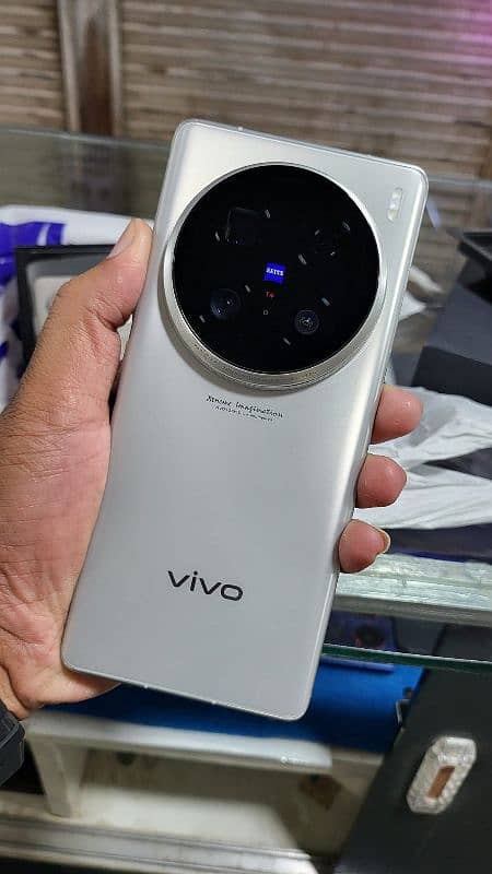 Vivo X100 Ultra 5G Titanium 1