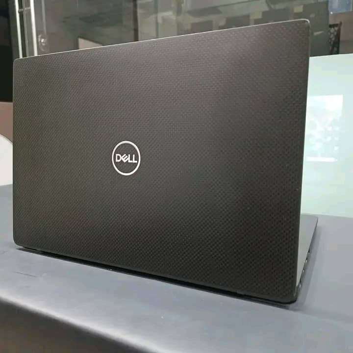 Dell Latitude 7300 Intel| Core i5-8th (8265U) 3.9GHz|8GBRAM|256GB SSD 0