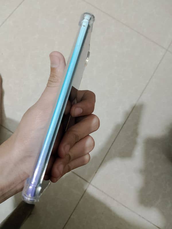 VIVO y1s 8