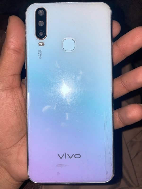 vivo y17 8/256gb all okay koi masla ni used mobile urgent sale needmon 7