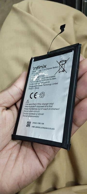 Infinix Hot 8 original battery 2