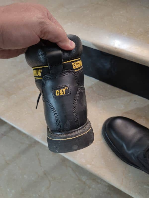 CAT Safety Shoes 1