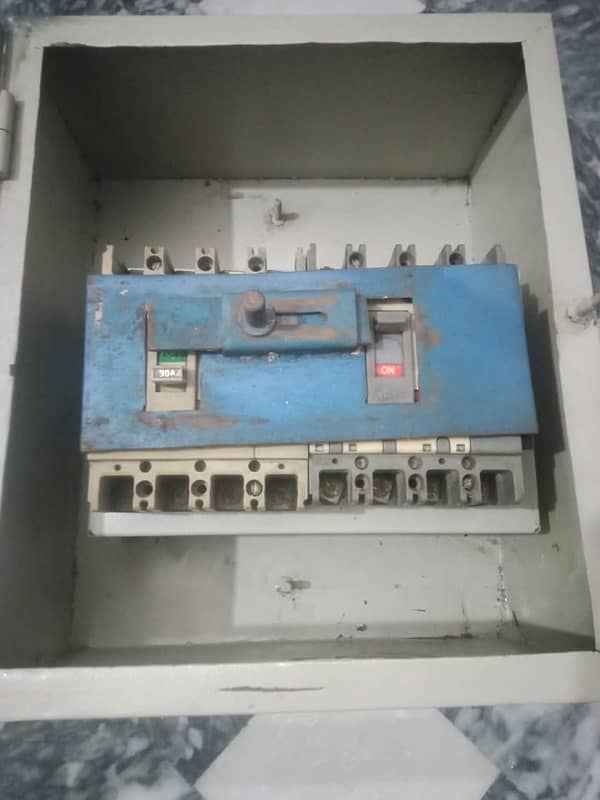 dp box Rs 9000 o3o8–//84(55)705 1