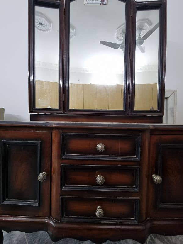 dressing table with mirrors 2