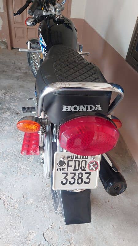 Honda 125 new model 24 Exchnge possible with any bike 6