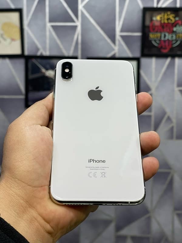 iphone Xsmax 256gb pta approved physical + esim 75% battery 0