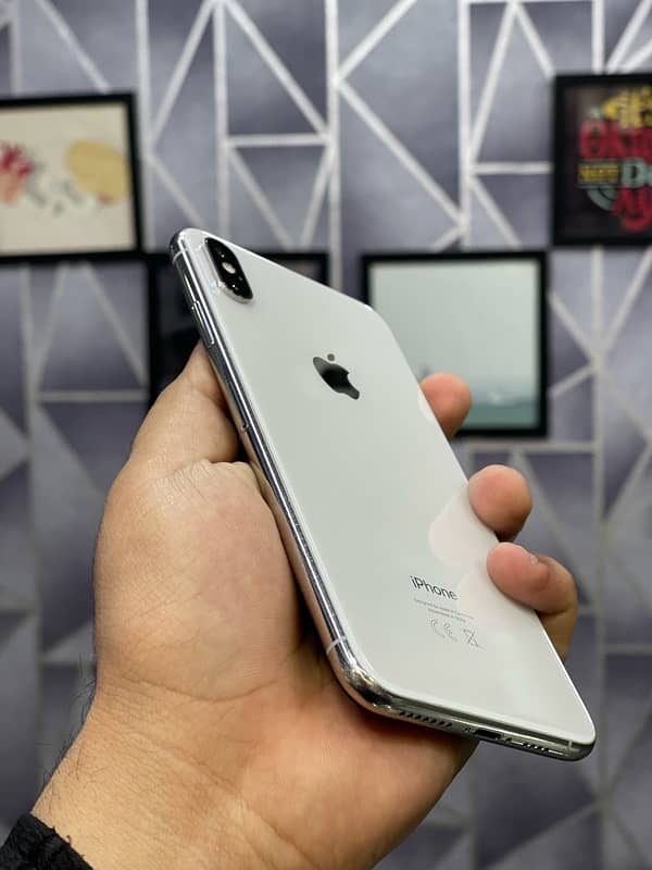 iphone Xsmax 256gb pta approved physical + esim 75% battery 5