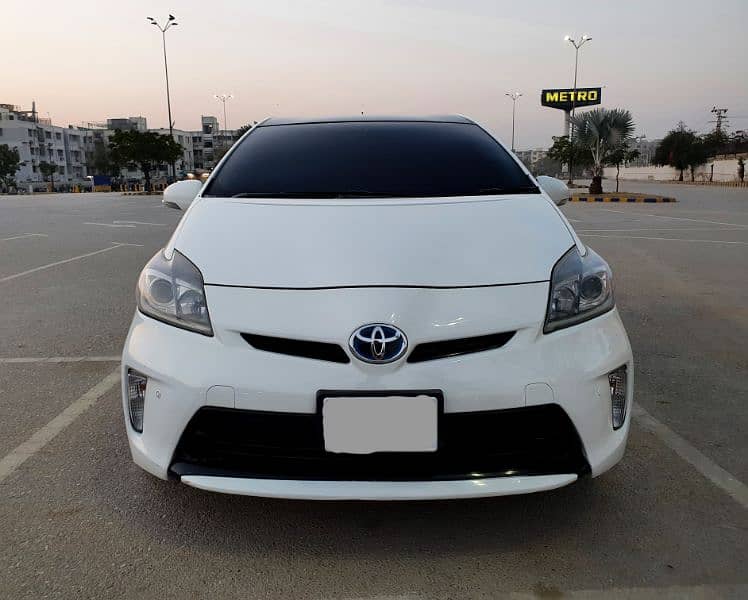 Toyota Prius 2013 bumper to bumper original guarantee 0