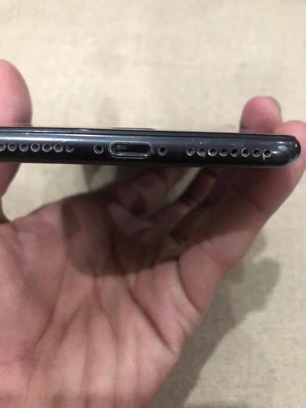 iPhone 7 plus all ok finger not working pta approved 2