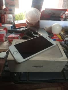 PTA prove 128gb I phone 7 with box