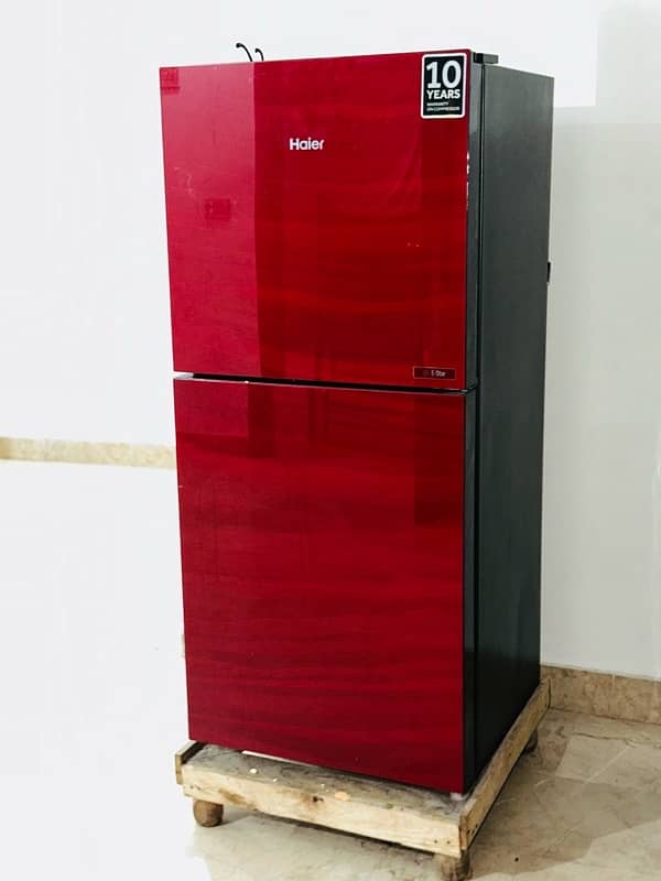 Haier REFRIGERATOR  Model. HRF-216 0