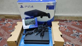 PS4 SLIM 500GB WITH BOXE