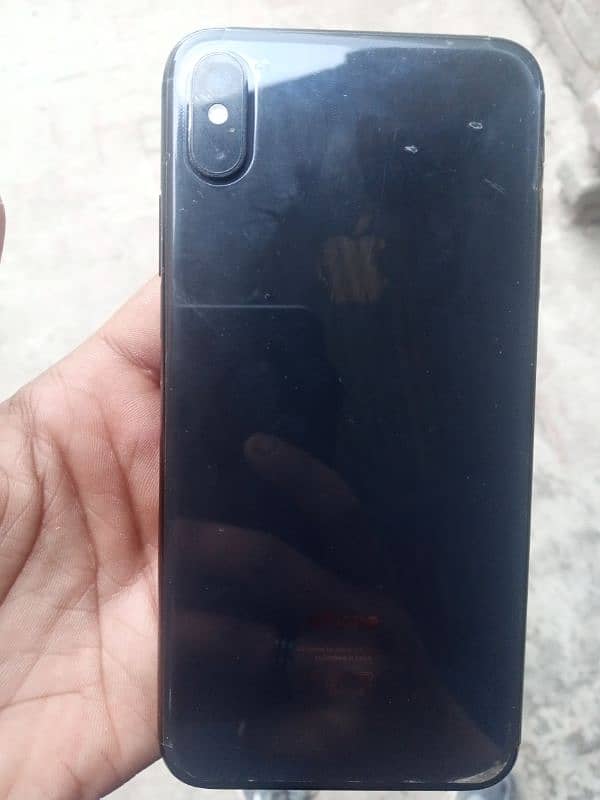 I am selling my iphone xs max 0