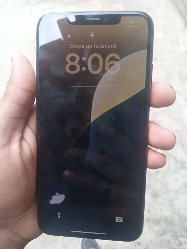 I am selling my iphone xs max 1