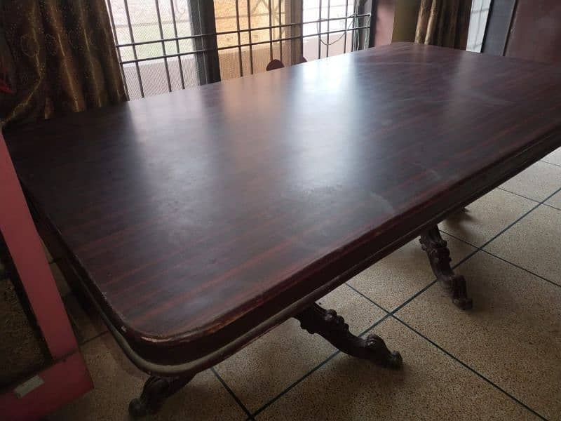 Dining Table 0